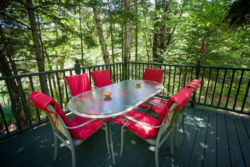 Bed and Breakfast La Chaumiere De L'Anse Mont-Tremblant Exterior foto