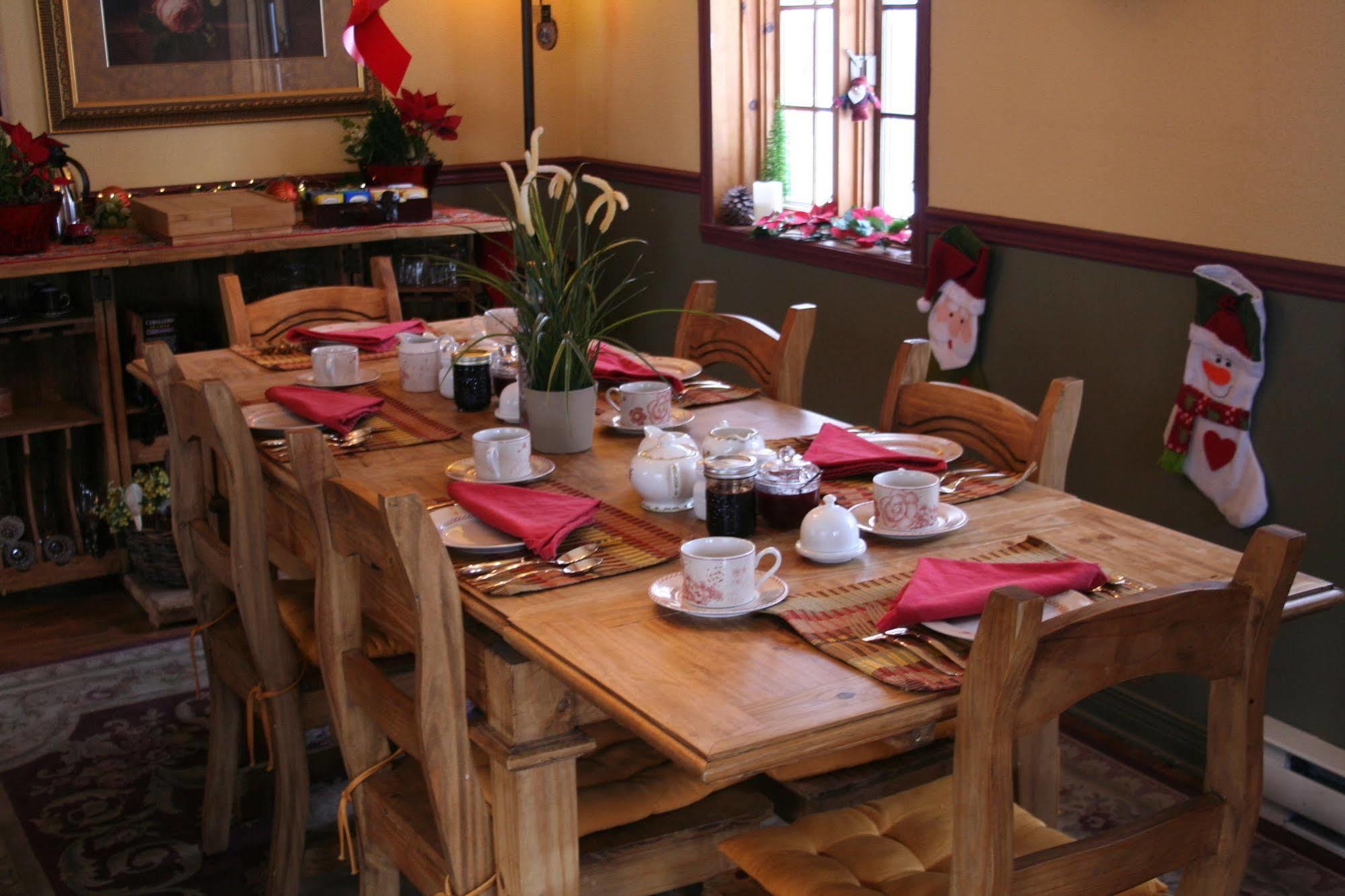 Bed and Breakfast La Chaumiere De L'Anse Mont-Tremblant Exterior foto